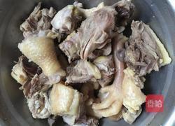 今日头条鸡肉炖粉条做法,家常美味，粉糯鸡肉，暖胃又暖心