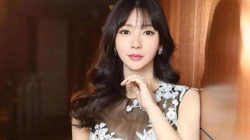 最美大龄单身女明星,揭秘最美大龄单身女明星的优雅人生