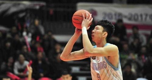 澳洲网红周琦合影,篮球魅力跨越国界