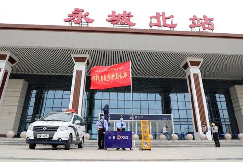 永城市新闻头条高速,高速事故引发交通拥堵，紧急救援正在进行中