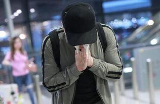 明星擤鼻涕照片